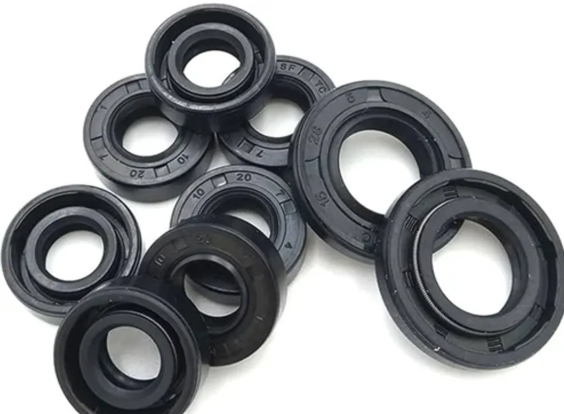Assorted rotary shaft lip seals in different shaft diameters and widths